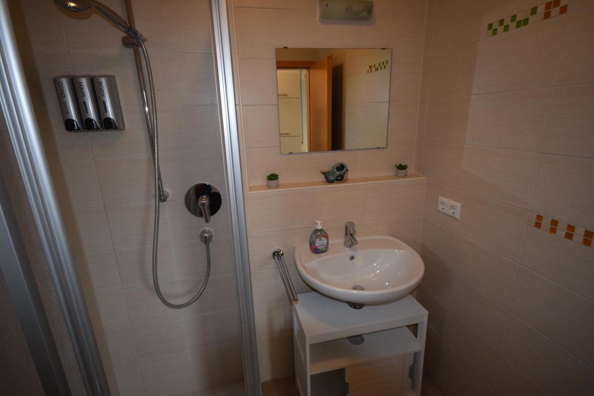 Nestwerk Komfort R23-13 - Balkon, Arbeitsplatz & Hochschulnaehe Биберах-ан-дер-Рис Экстерьер фото